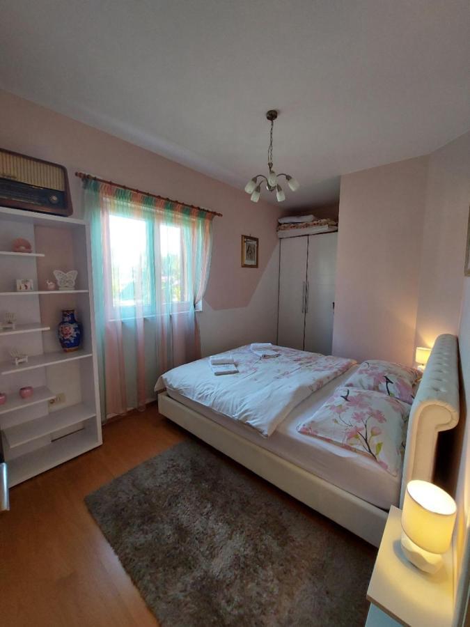 Apartments Maris Vranjic Eksteriør billede