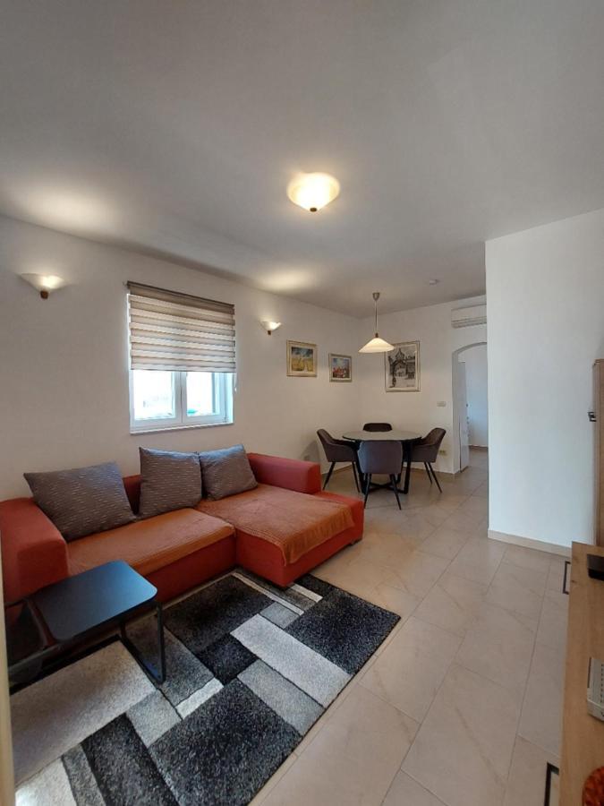 Apartments Maris Vranjic Eksteriør billede